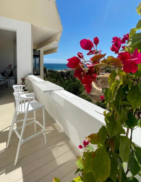 Magnolia Mar Lagos ocean view studio